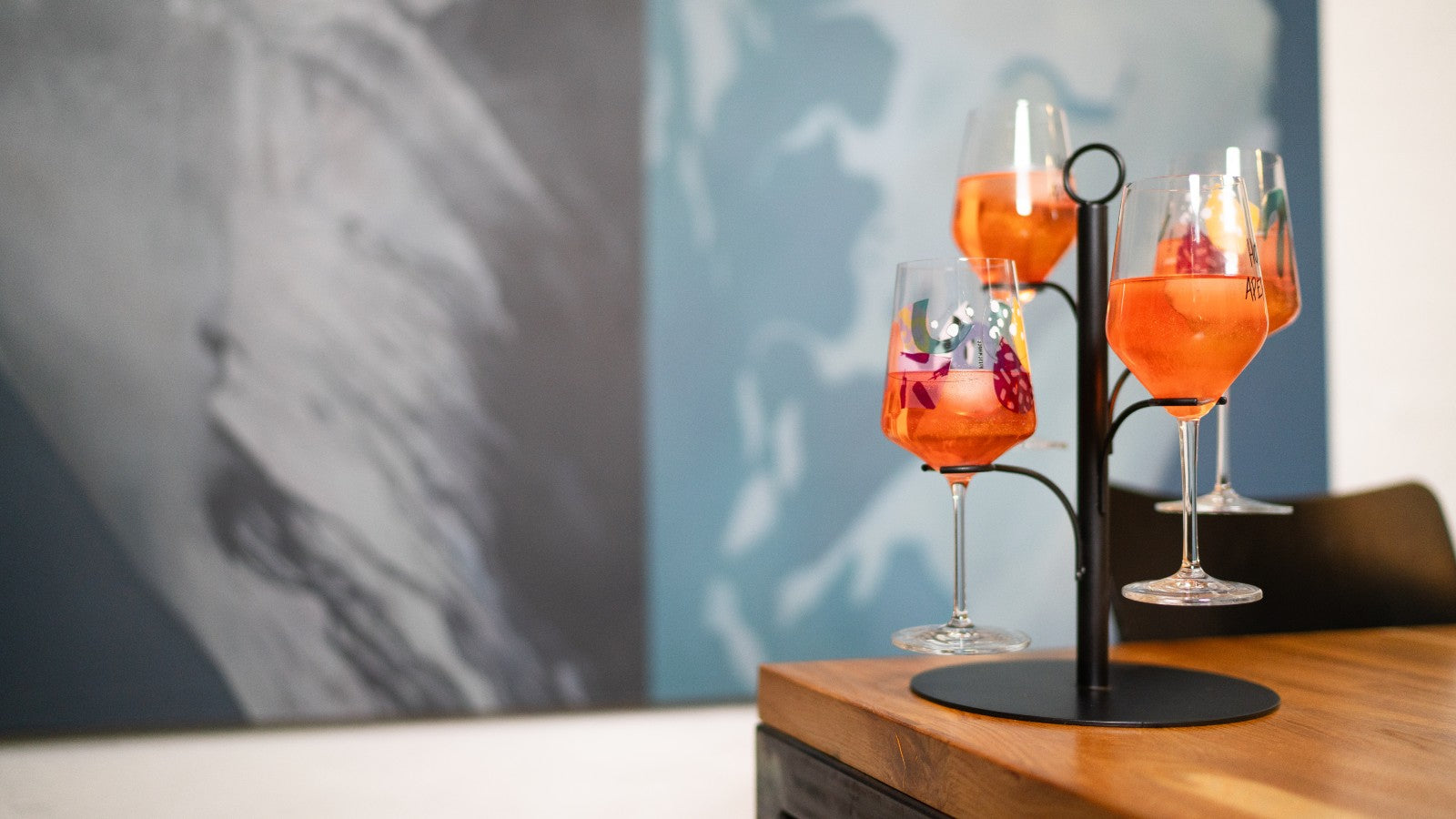 Aperol Turm schwarz