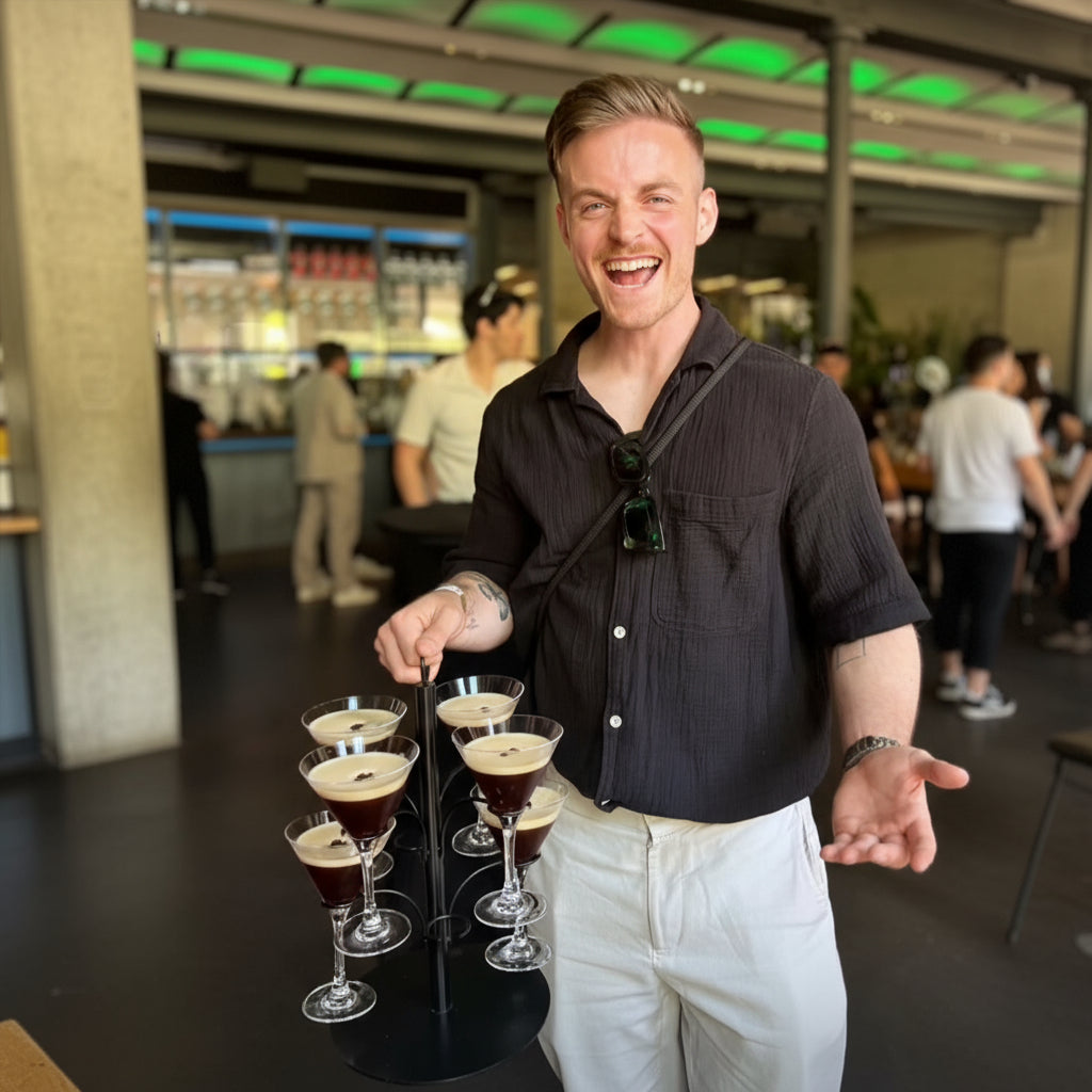Schwarzer Espresso Martini Tower